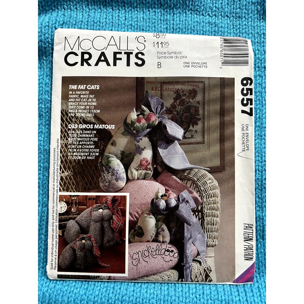 McCalls 6557 Sewing pattern Fat cat decorative plush 13in 8 in